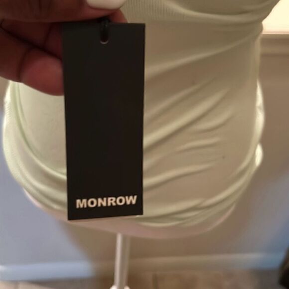 Monroe Women's Size M Narrow Rib Tank Faded Lime Green Casual Basic New - Picture 4 of 6